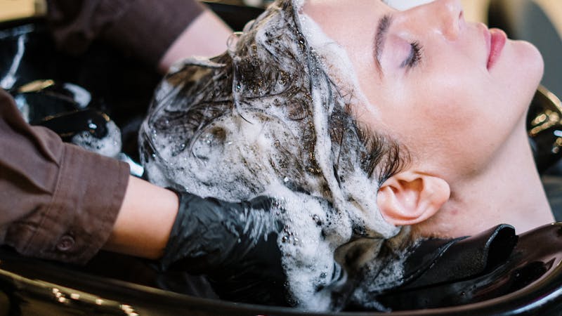 Closure vs Frontal Wigs: Which Is Right for You?